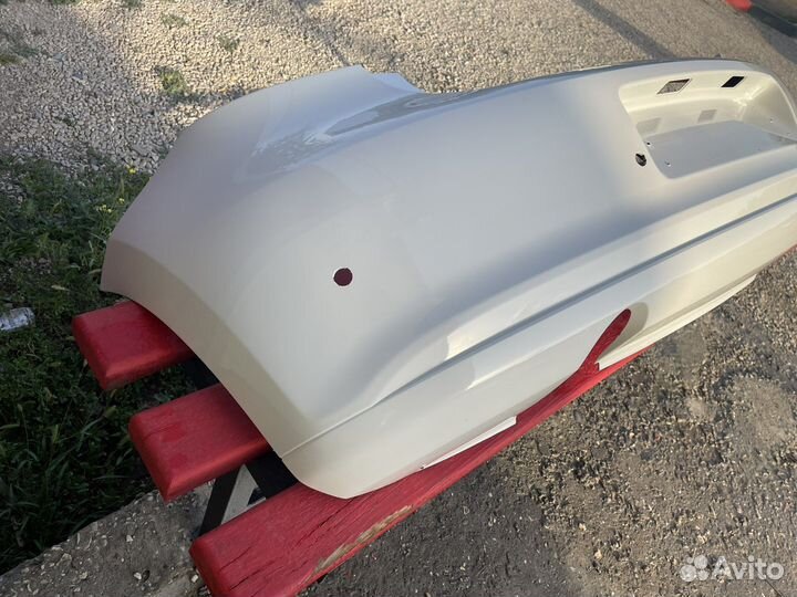 Задний бампер на volkswagen polo hatchbach