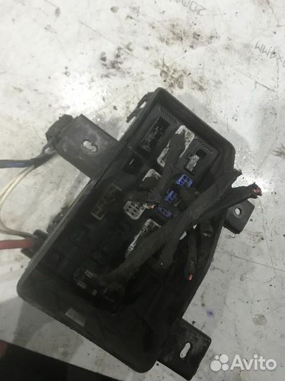 Блок предохранителей Chery Fora (A21)