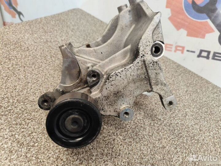 Кронштейн генератора Hyundai Santa Fe SM D4EA