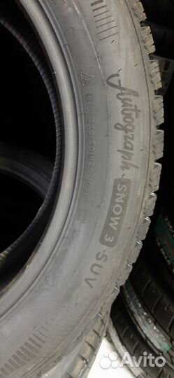 Ikon Tyres Autograph Snow 3 SUV 255/50 R20 109R