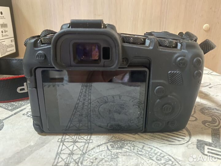 Беззеркальный фотоаппарат Canon EOS RP Body