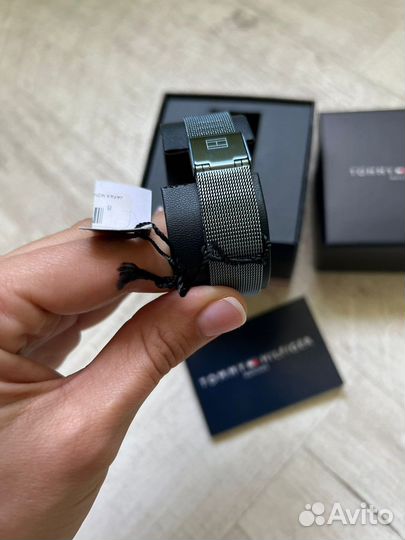 Tommy hilfiger часы оригинал