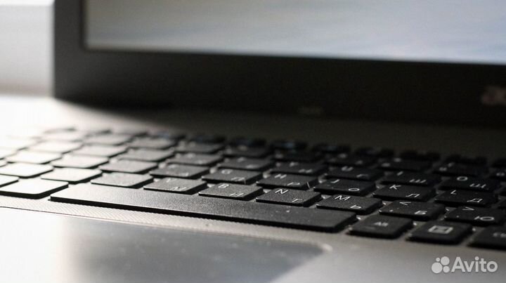 Acer Aspire E17 (17дюймов)