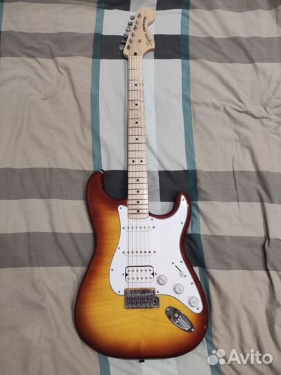 Fender Squier Affinity Stratocaster HSS Sunburst