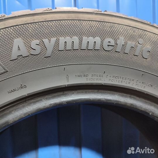 Kumho I'Zen RV Asymmetric 225/65 R17