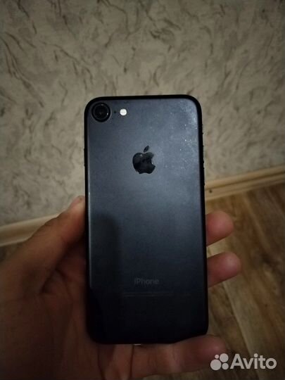 Телефон iPhone 7 128gb