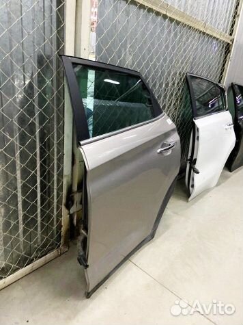 Дверь задняя левая Hyundai Tucson 3