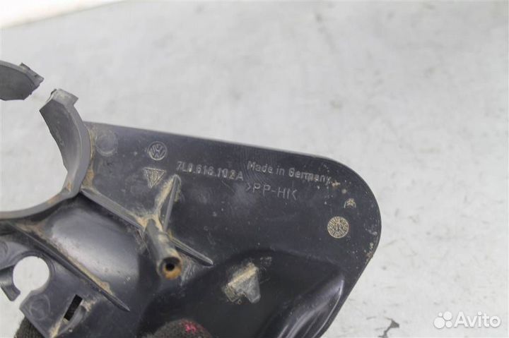 Защита антигравийная правая Volkswagen Touareg (0