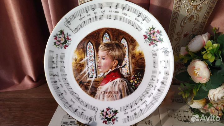 Тарелка Рождество Royal Doulton с гимном рождества