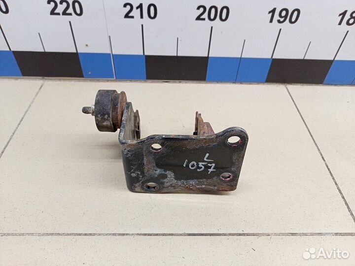 Кронштейн опоры двигателя RAV 4 2006-2013