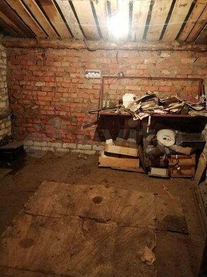 Гараж, > 30 м²