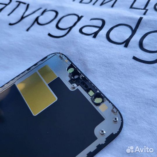Дисплей iPhone 12