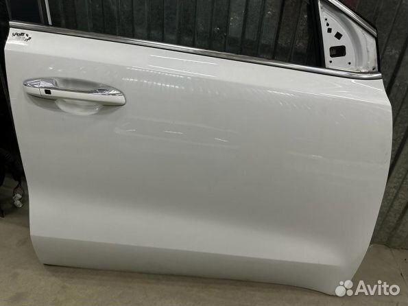 Дверь передняя правая Kia Sportage 4