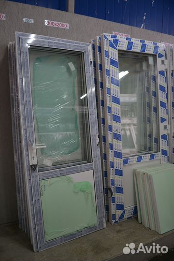 Алюминиевые двери 80х200