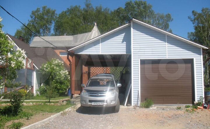 Дом 288 м² на участке 12 сот.