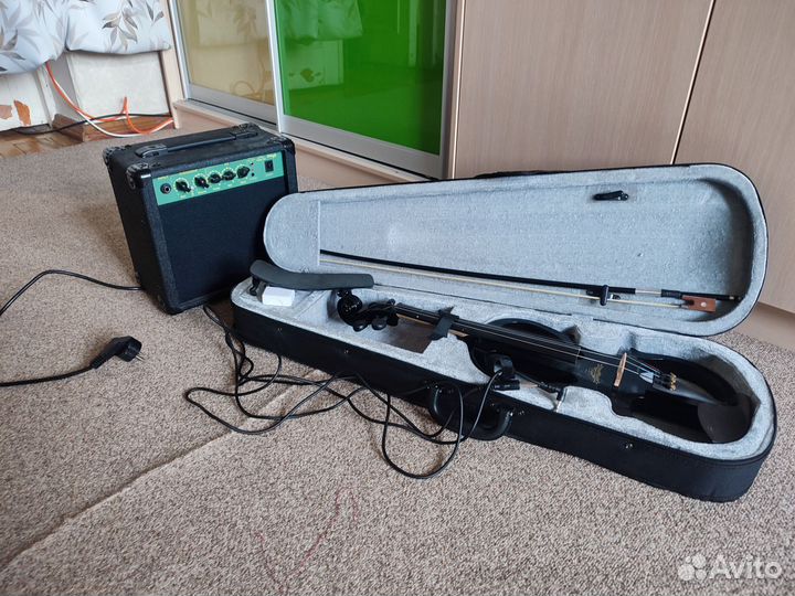 Электронная скрипка 4/4 + усилитель