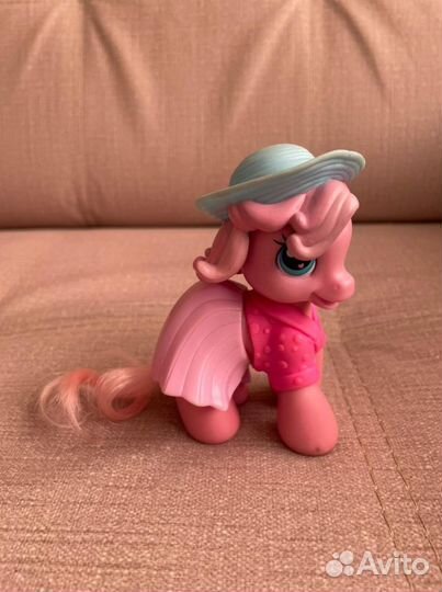 Машинка и лошадки My little pony