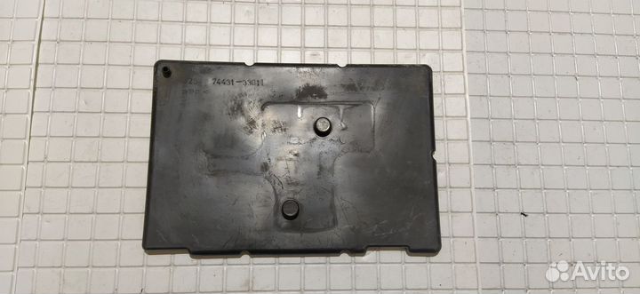 Крепление аккумулятора Toyota Camry V40