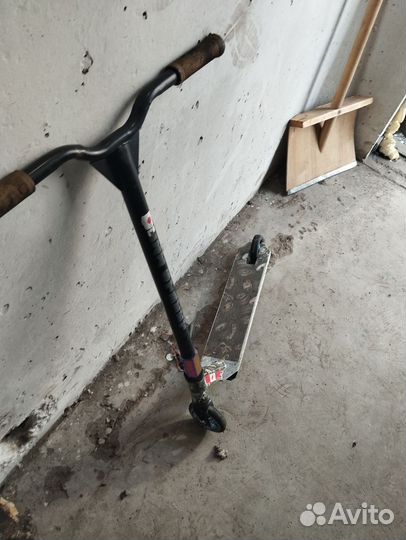 Трюковой самокат