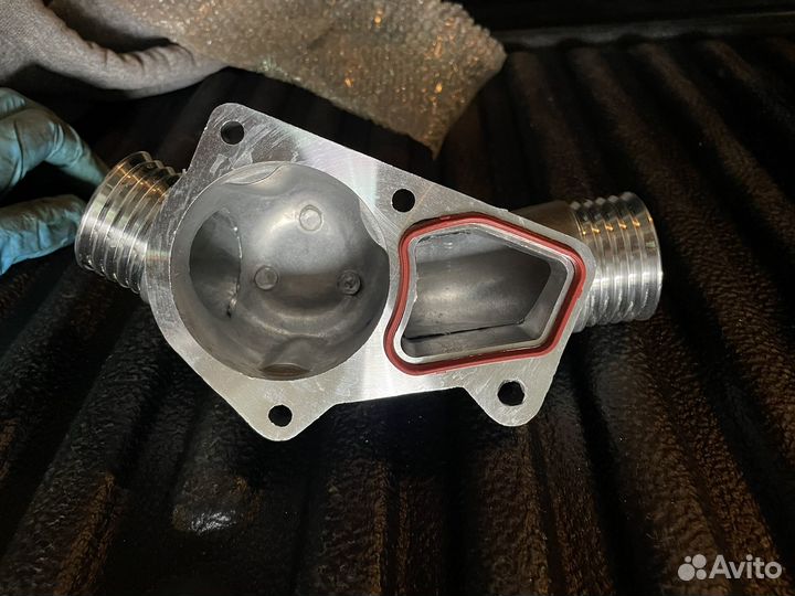 Корпус термостата для двигателей бмв м50, м52