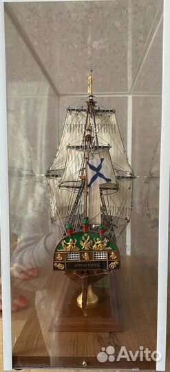 Модель корабля из дерева