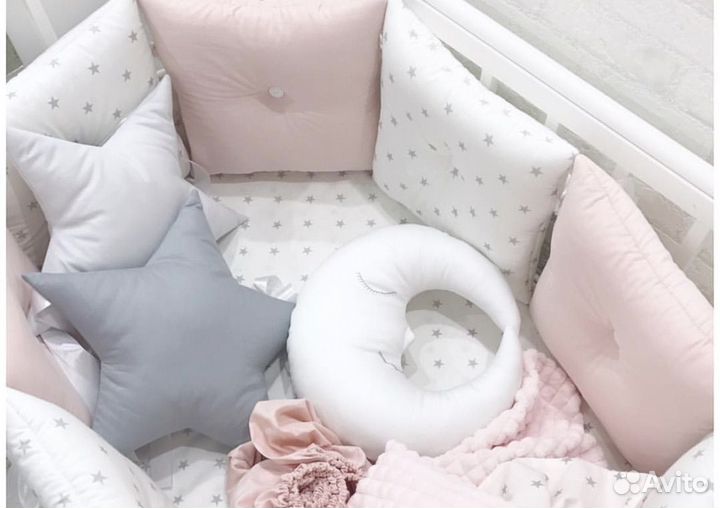 Комплект в кроватку с бортиками балдахин простыни