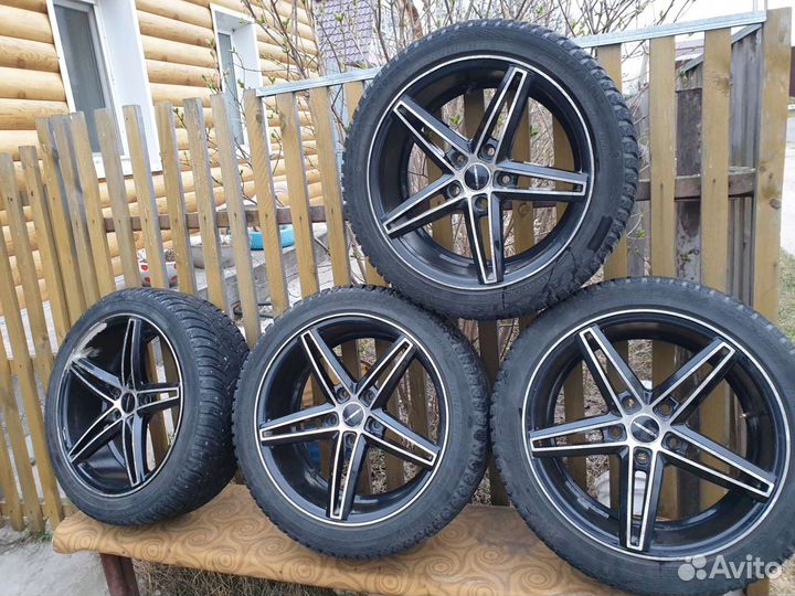 Maxxis NP5 Premitra Ice Nord 225/45 R17