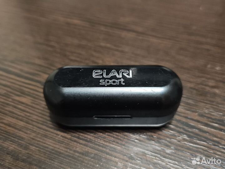 Elari NanoPods Sport беспроводные наушники
