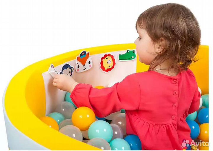 Бассейн с шариками Fisher price