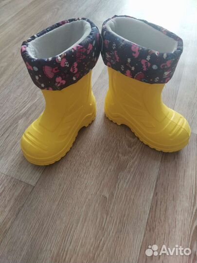 Резиновые сапоги