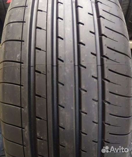 Yokohama BluEarth-XT AE61 225/60 R18