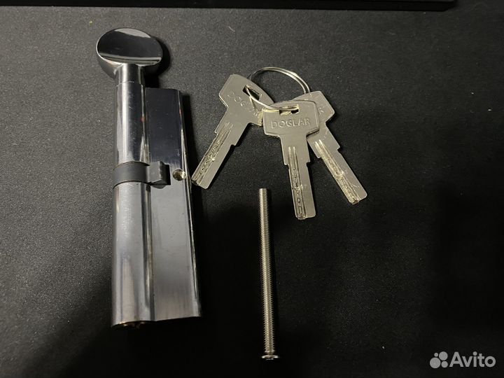 Личинка замка