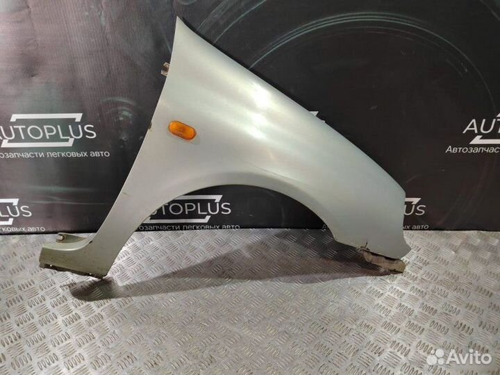 Крыло переднее правое Renault Symbol 1.4