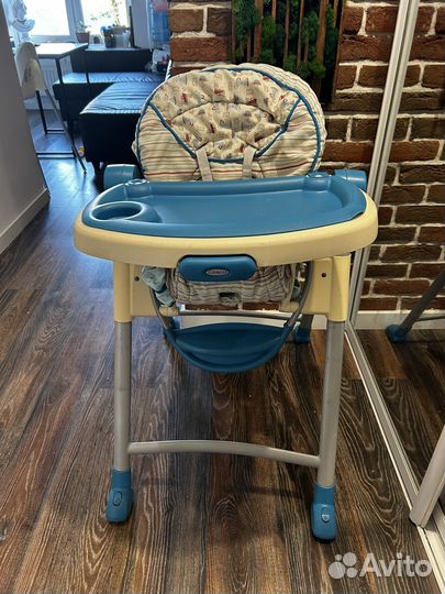Детский стульчик для кормления