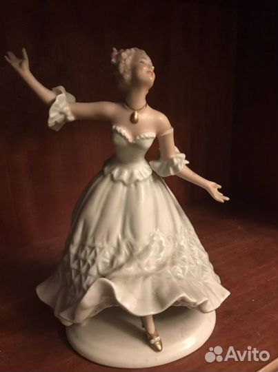 Фарфоровая статуэтка Wallendorf балерина