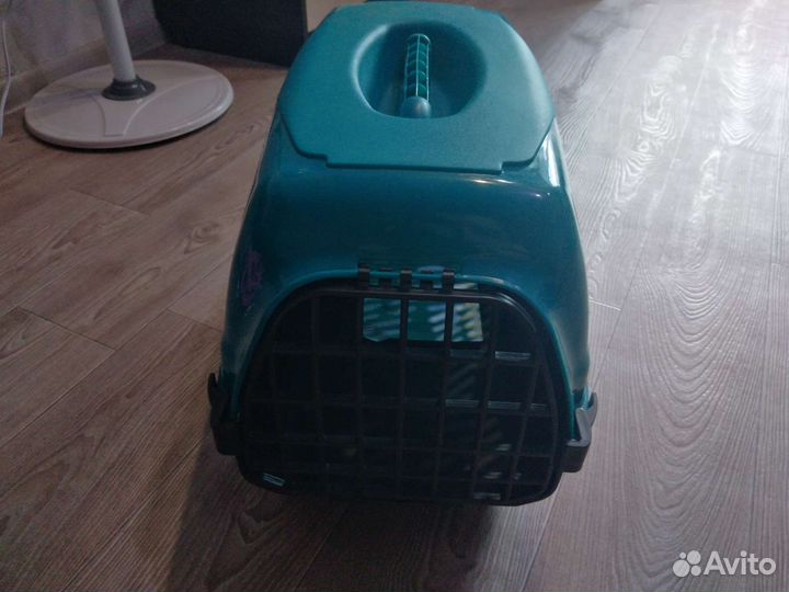 Переноска для кошек пластиковая