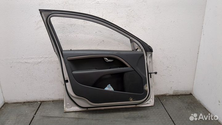 Дверь боковая левая передняя Volvo XC70, 2016