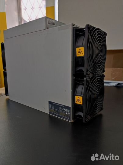 Asic майнер Bitmain Antminer S19
