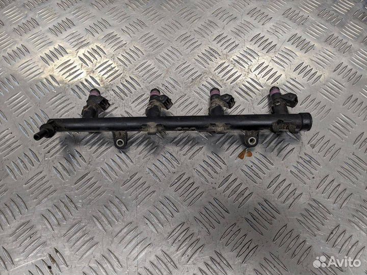 Топливная рампа Renault Megane 2 (2002 - 2006)