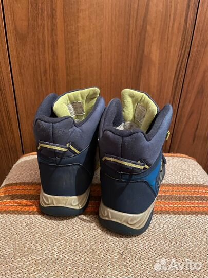 Ботинки зимние для мальчика непромокаемые 35 р