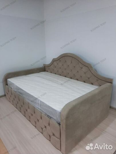 Детская кровать диван с мягкими бортиками