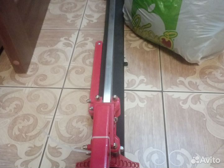 Продам плиткорез
