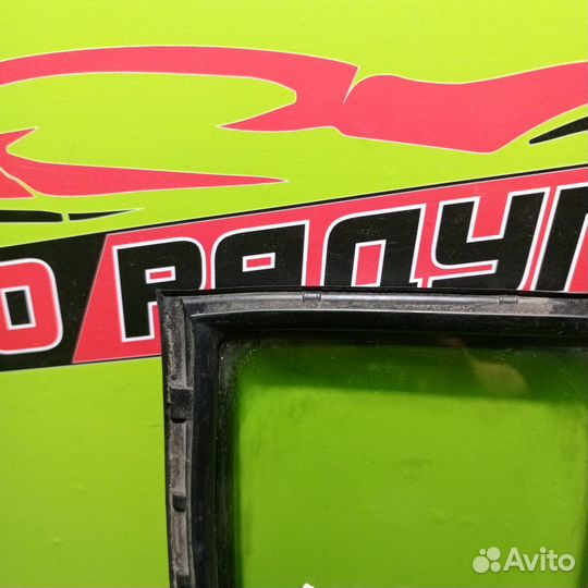 Форточка двери toyota NCP50V, NCP51V, NCP52V, NCP5