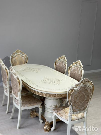 Столы и стулья 