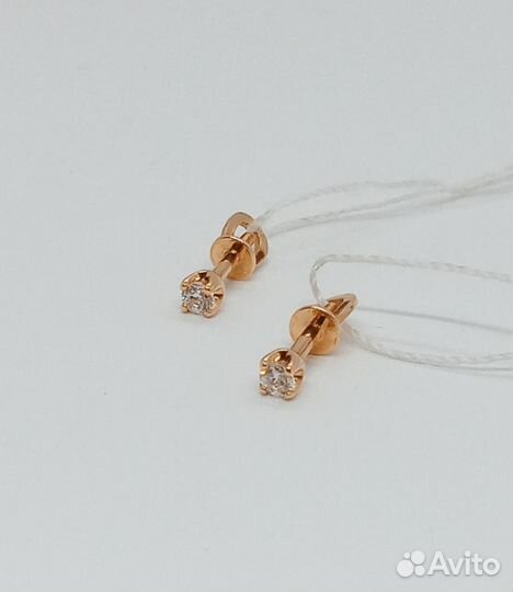 Золотые серьги с камнем