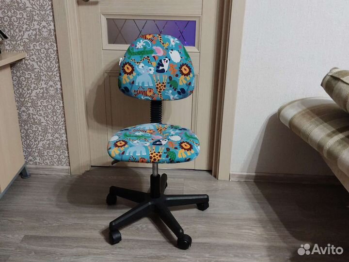 Компьютерное кресло