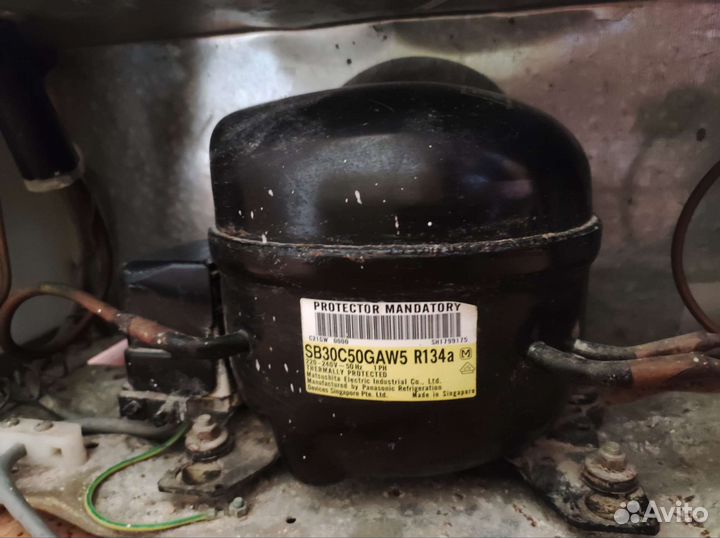 Маленький холодильник