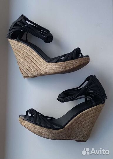 Босоножки черные на танкетке платформе 39 размер