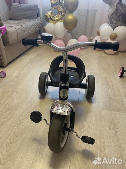 Трехколесный велосипед