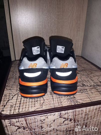 Кроссовки оригинал 999